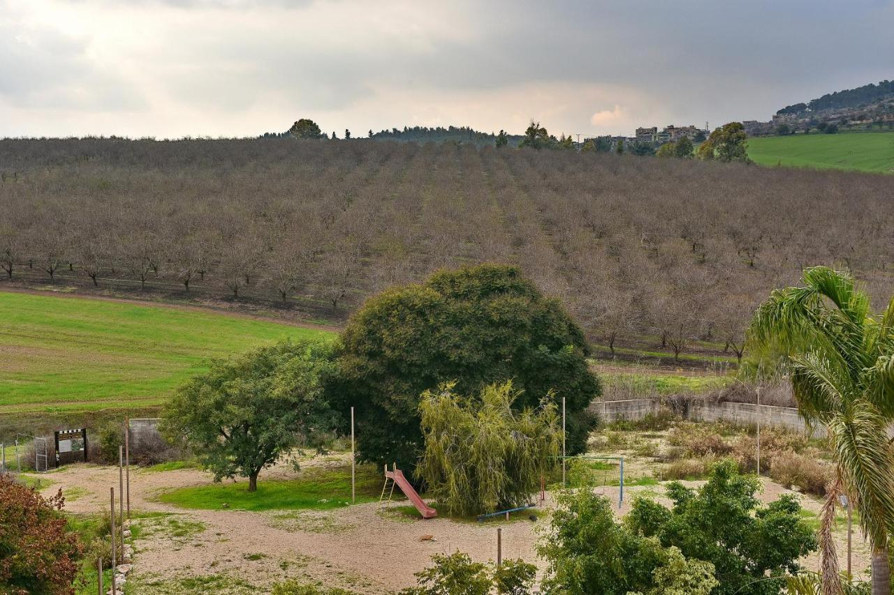 Pearl Of The Valley Hotel Kfar Tavor Exteriér fotografie