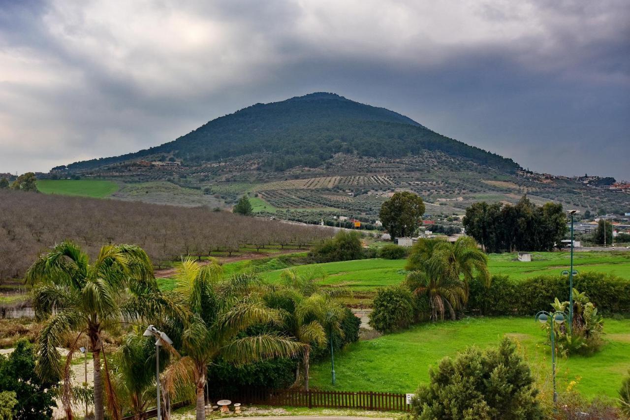 Pearl Of The Valley Hotel Kfar Tavor Exteriér fotografie