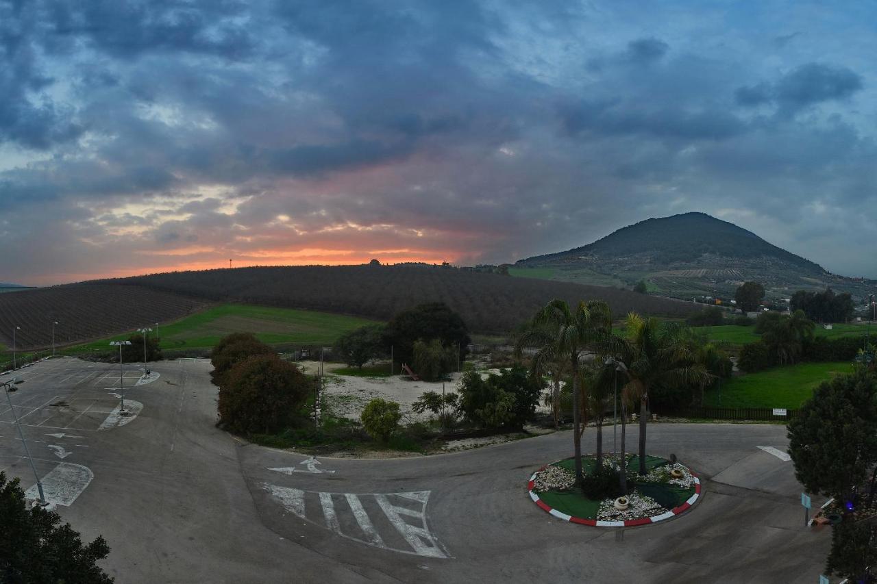 Pearl Of The Valley Hotel Kfar Tavor Exteriér fotografie