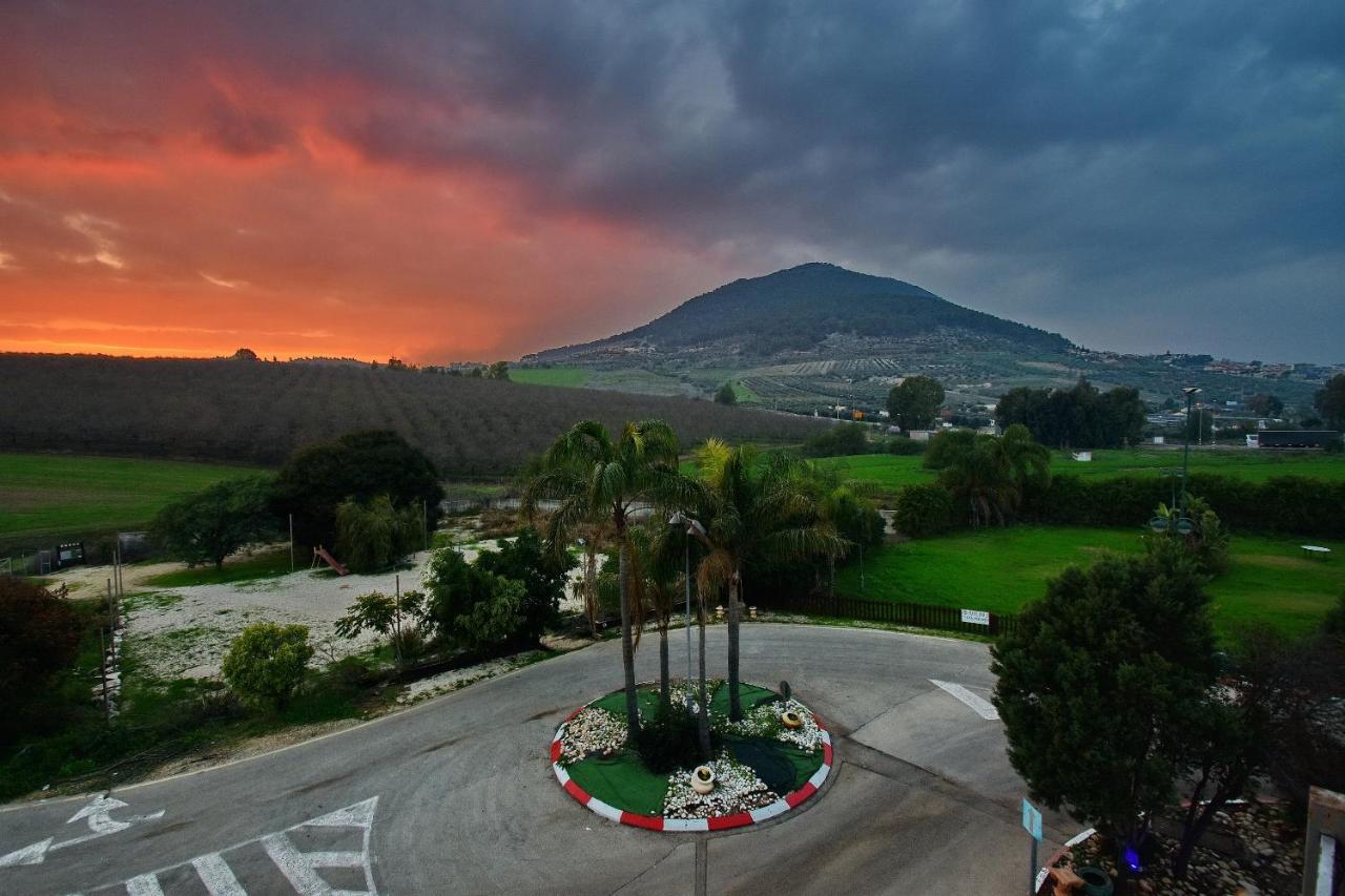 Pearl Of The Valley Hotel Kfar Tavor Exteriér fotografie